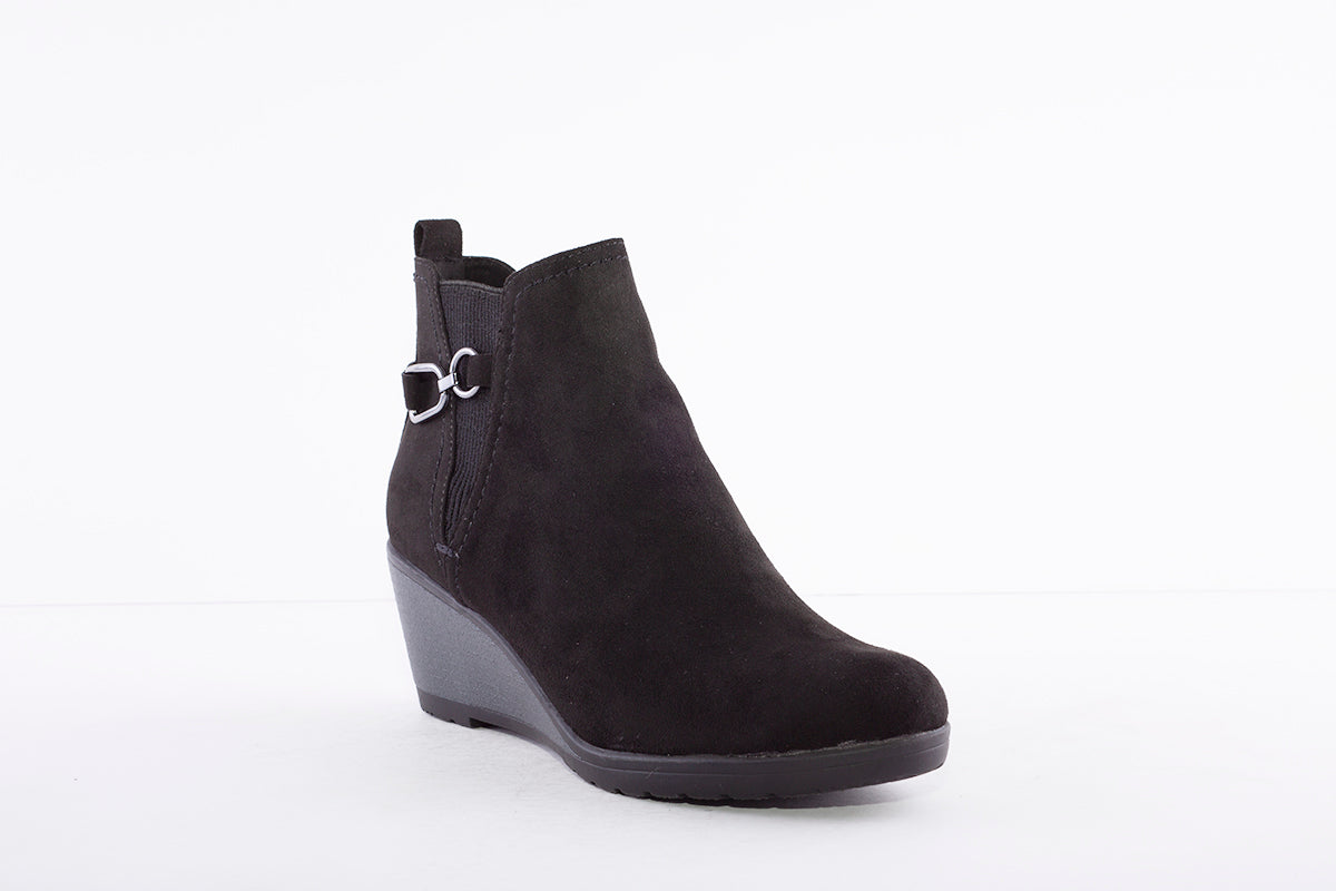 Marco tozzi wedge ankle on sale boots