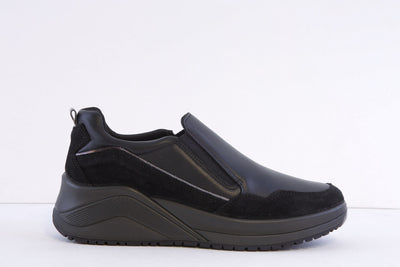 IGI & CO - 8654300 SLIP-ON WEDGE SHOE - BLACK