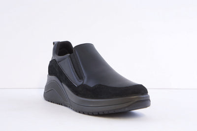 IGI & CO - 8654300 SLIP-ON WEDGE SHOE - BLACK