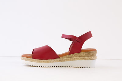 BERTUCHI - 22U238 LOW WEDGE SANDAL - RED