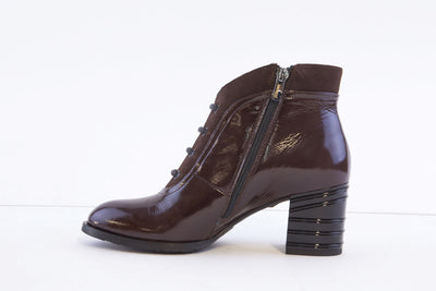 BIOECO - 7773/2853 MEDIUM HEEL ANKLE BOOT - BROWN PATENT