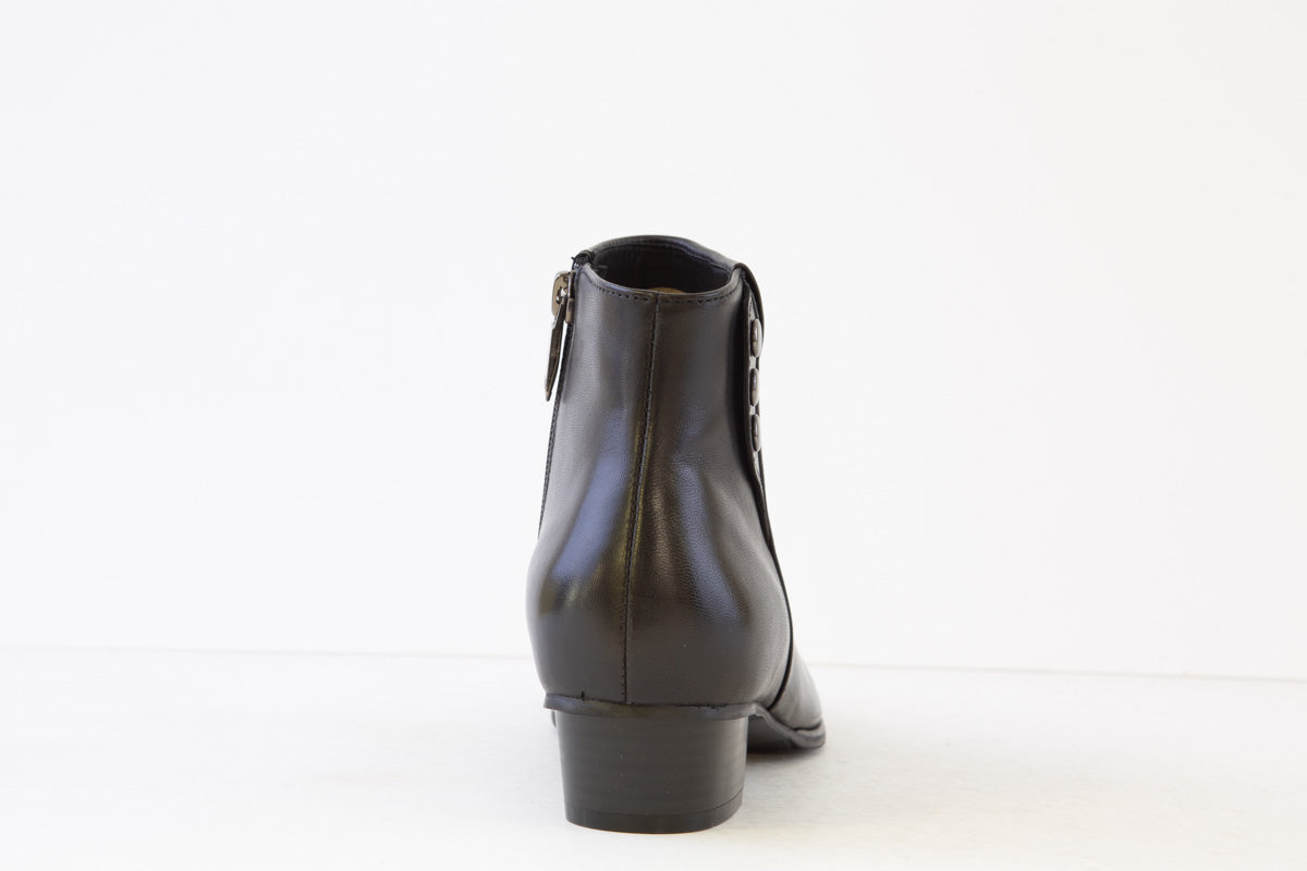 REGARDE LE CIEL - STEFANY-186 LOW HEEL ANKLE BOOT - BLACK