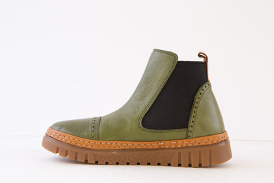 PALMIYA - V704 FLAT GUSSET ANKLE BOOT - GREEN LEATHER