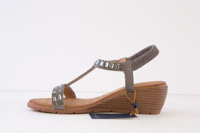 LUNAR - JLH492 MACIE-LOW WEDGE SANDAL - PEWTER