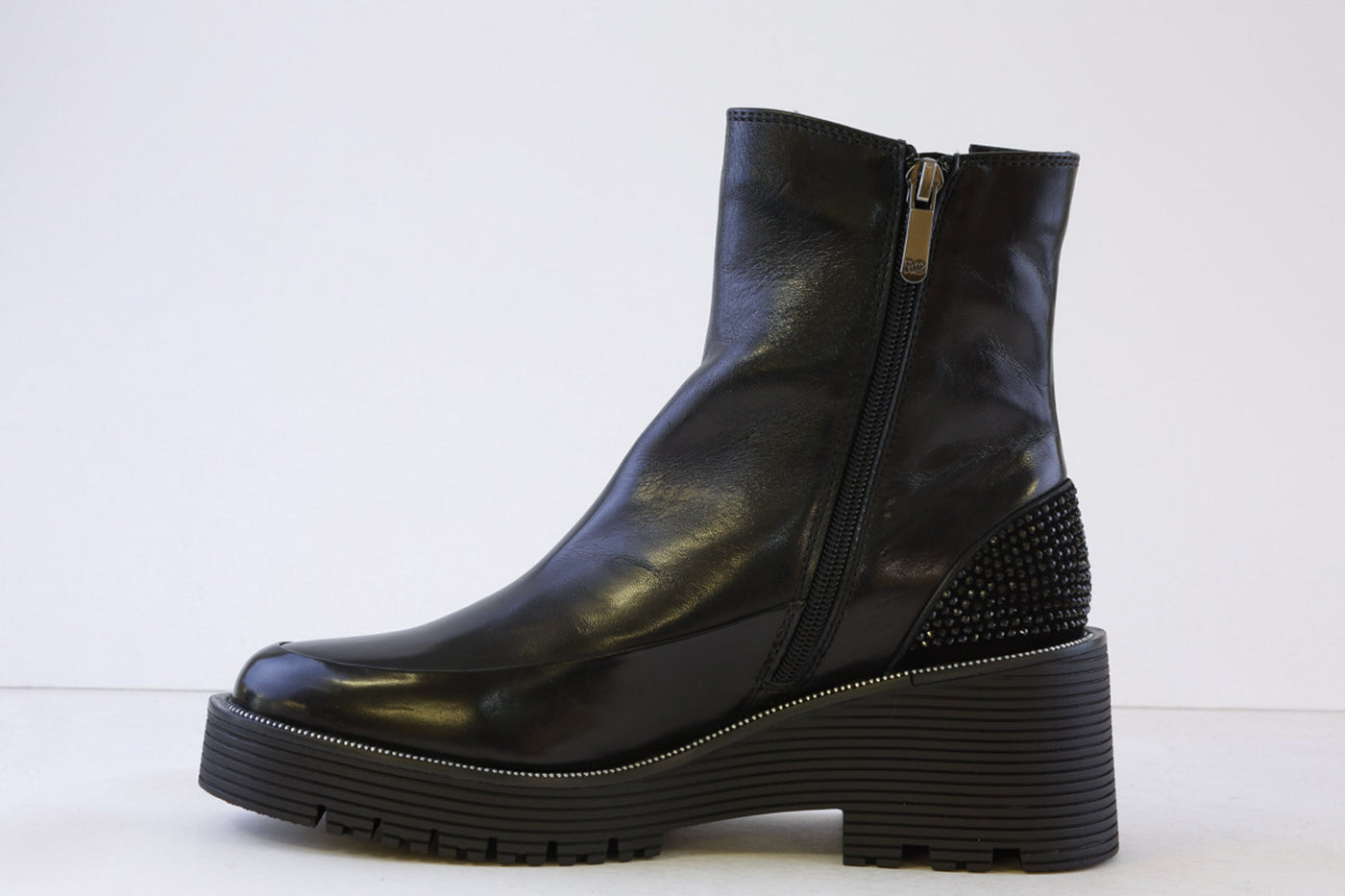 REGARDE LE CIEL - SADHY-04 BLOCK HEEL ANKLE BOOT - BLACK LEATHER