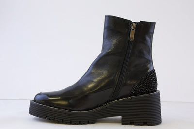 REGARDE LE CIEL - SADHY-04 BLOCK HEEL ANKLE BOOT - BLACK LEATHER