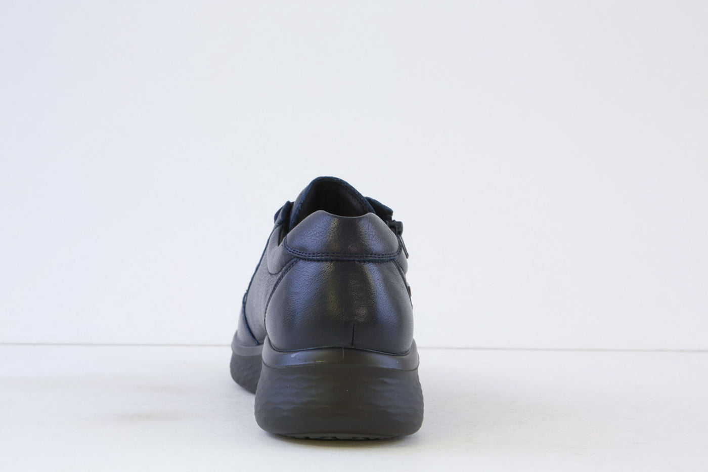 G COMFORT - P-811L LACED COMFORT SHOE - NAVY LEATHER