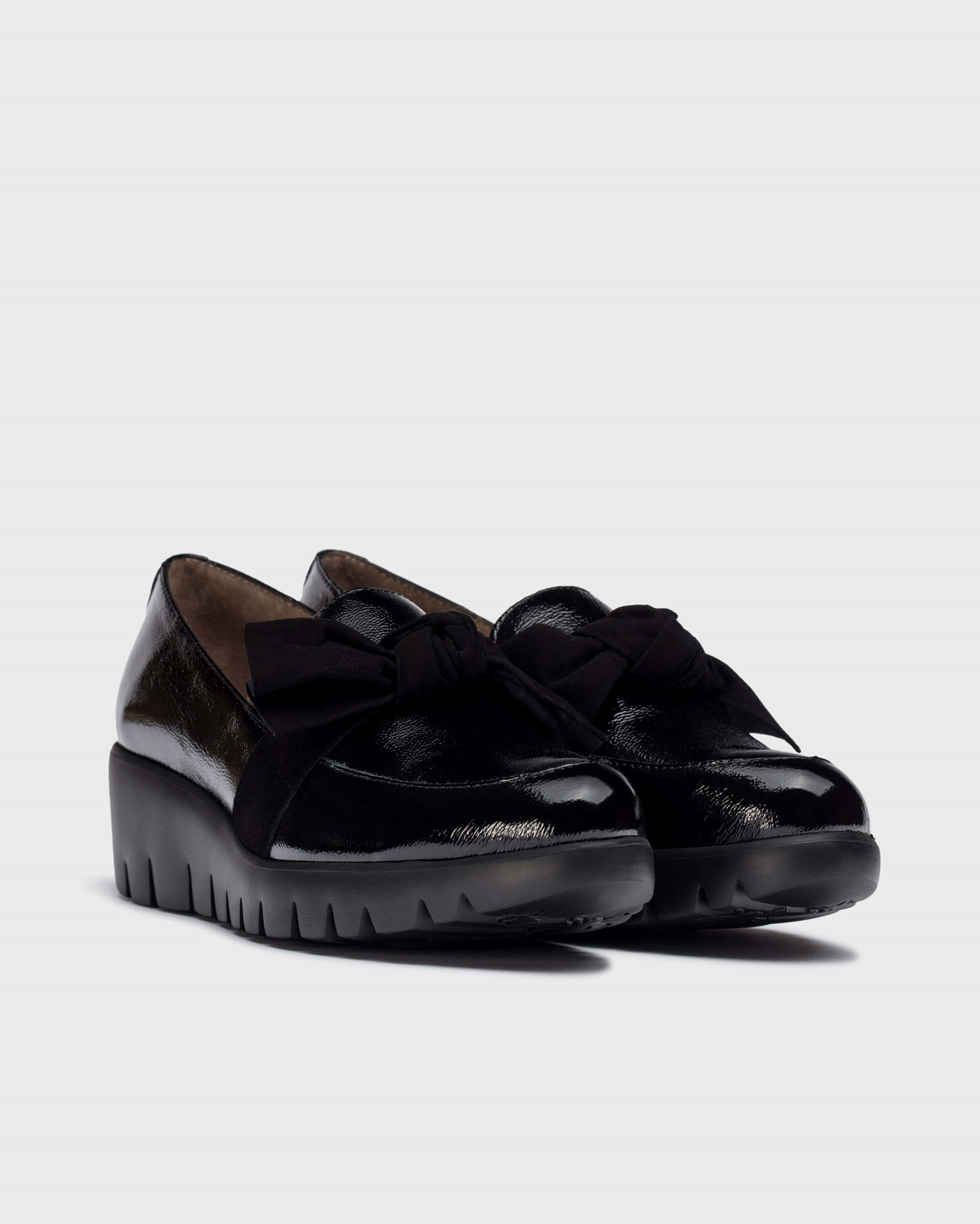 WONDERS - C-33323 SLIP-ON PLATFORM SHOE - BLACK PATENT