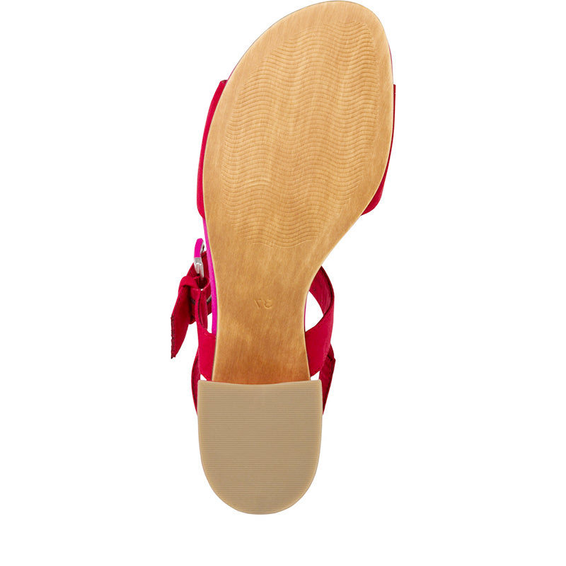 MARCO TOZZI - LOW HEEL SANDAL - RED COMB