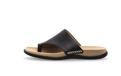 GABOR - 03.700.27 TOE-POST MULE - BLACK