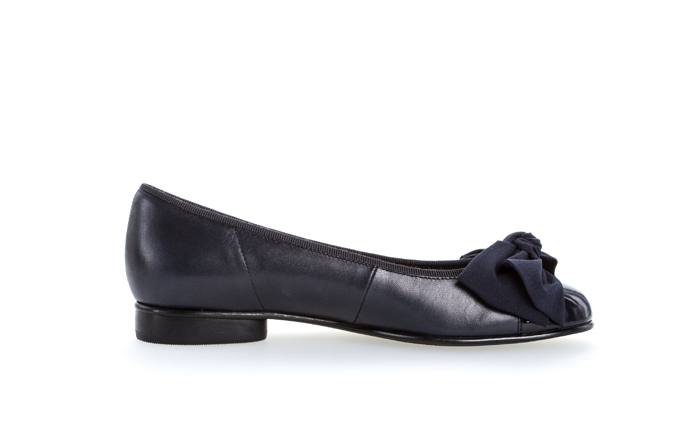 GABOR - 05.106.36 FLAT "BOW" POMP - NAVY