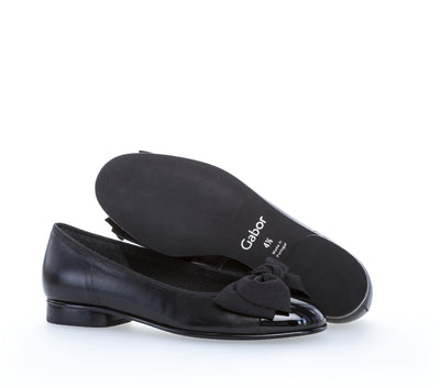 GABOR - 05.106.37 FLAT "BOW" POMP - BLACK
