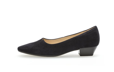 GABOR 05.130.16 - LOW HEEL COURT SHOE - NAVY