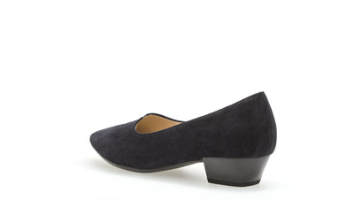 GABOR 05.130.16 - LOW HEEL COURT SHOE - NAVY