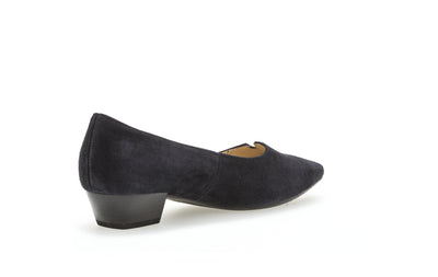 GABOR 05.130.16 - LOW HEEL COURT SHOE - NAVY