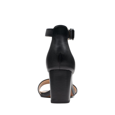 CLARKS - Deva Mae Black Leather