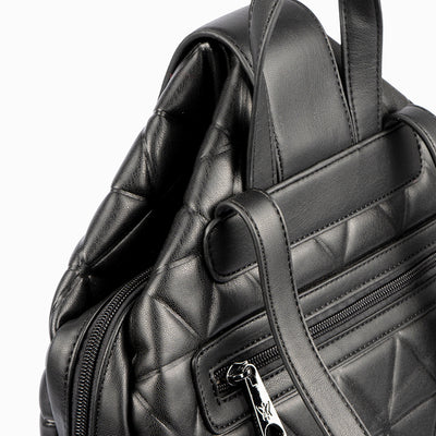 PEPE MOLL - 31130 QUILTED BACKPACK WITH ZIP CLOUSRE & MAGNETIC FLAP - BLACK
