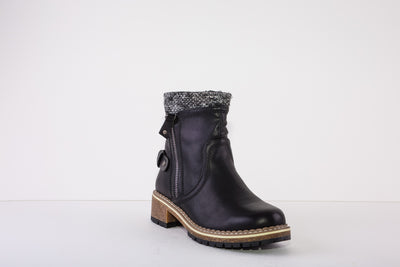 SUSST AILEEN22 LOW HEEL ZIP ANKLE BOOT - BLACK