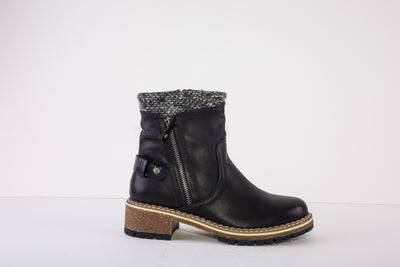 SUSST AILEEN22 LOW HEEL ZIP ANKLE BOOT - BLACK