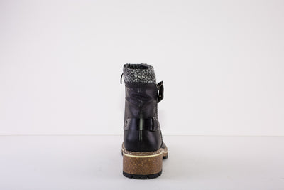 SUSST AILEEN22 LOW HEEL ZIP ANKLE BOOT - BLACK
