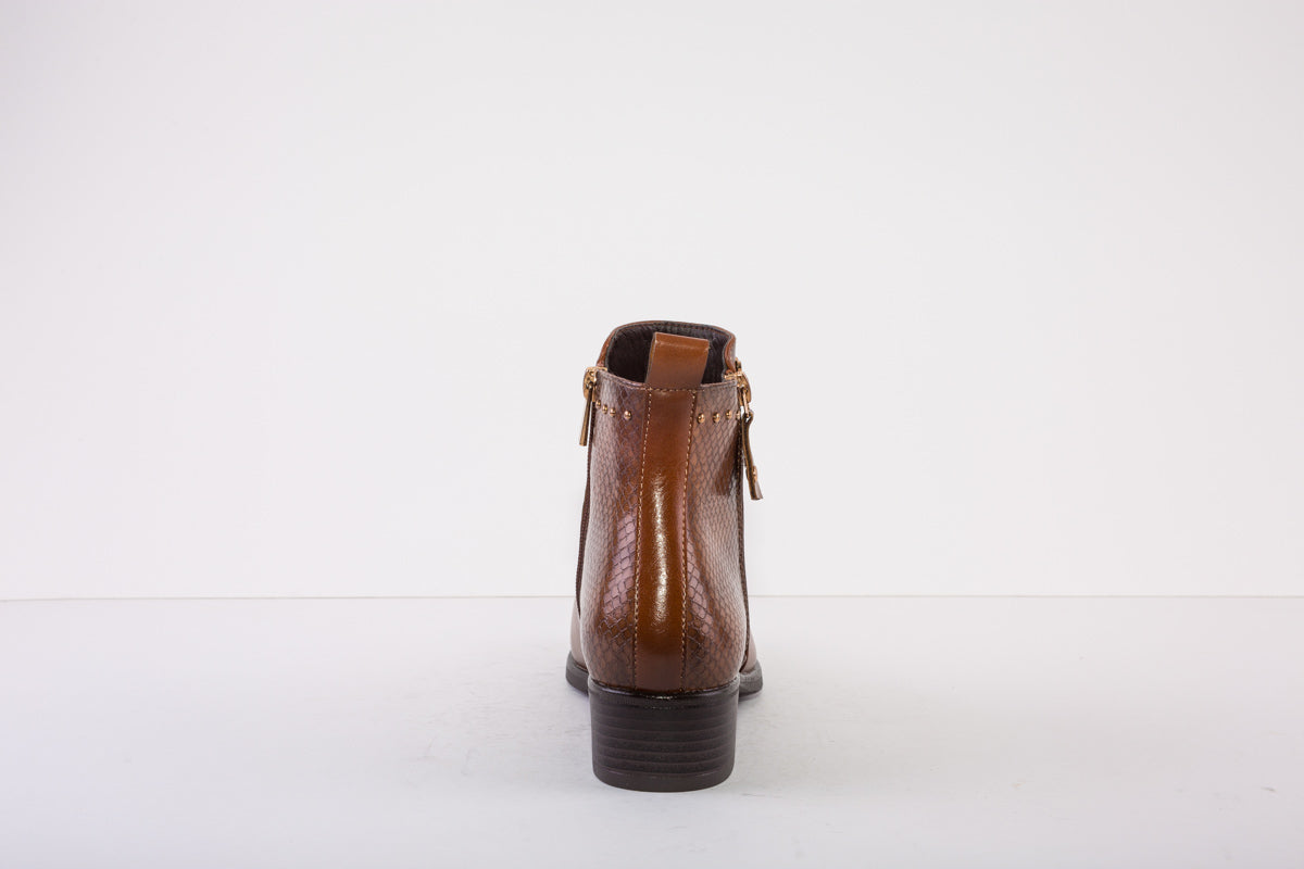 SUSST GEMMA22 LOW HEEL ZIP ANKLE BOOT - TAN