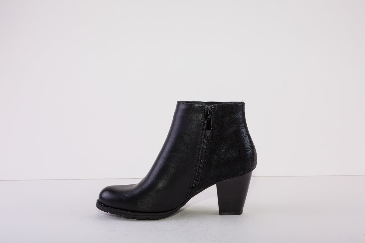 SUSST CHERUB22 MEDIUM HEEL ANKLE BOOT - BLACK