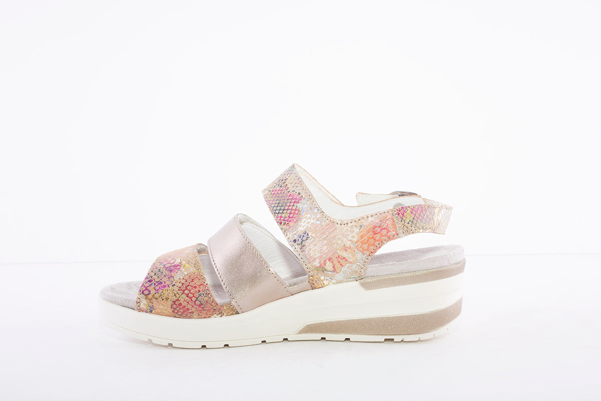 WALDLAUFER - 702001 CLAUDIA-LOW WEDGE SANDAL - BEIGE MULTI