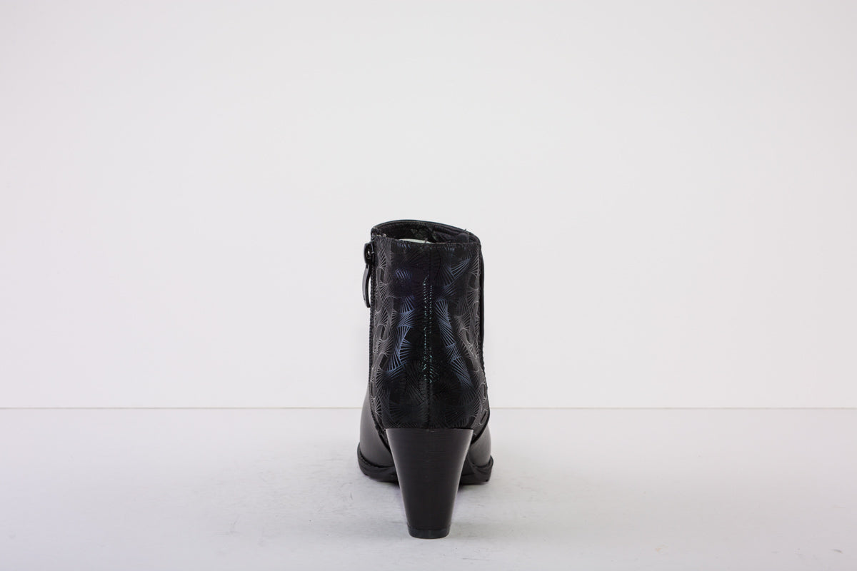 SUSST CHERUB22 MEDIUM HEEL ANKLE BOOT - BLACK