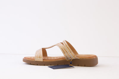 LUNAR - JLH390 CHAVEZ LOW WEDGE FASHION MULE - GOLD