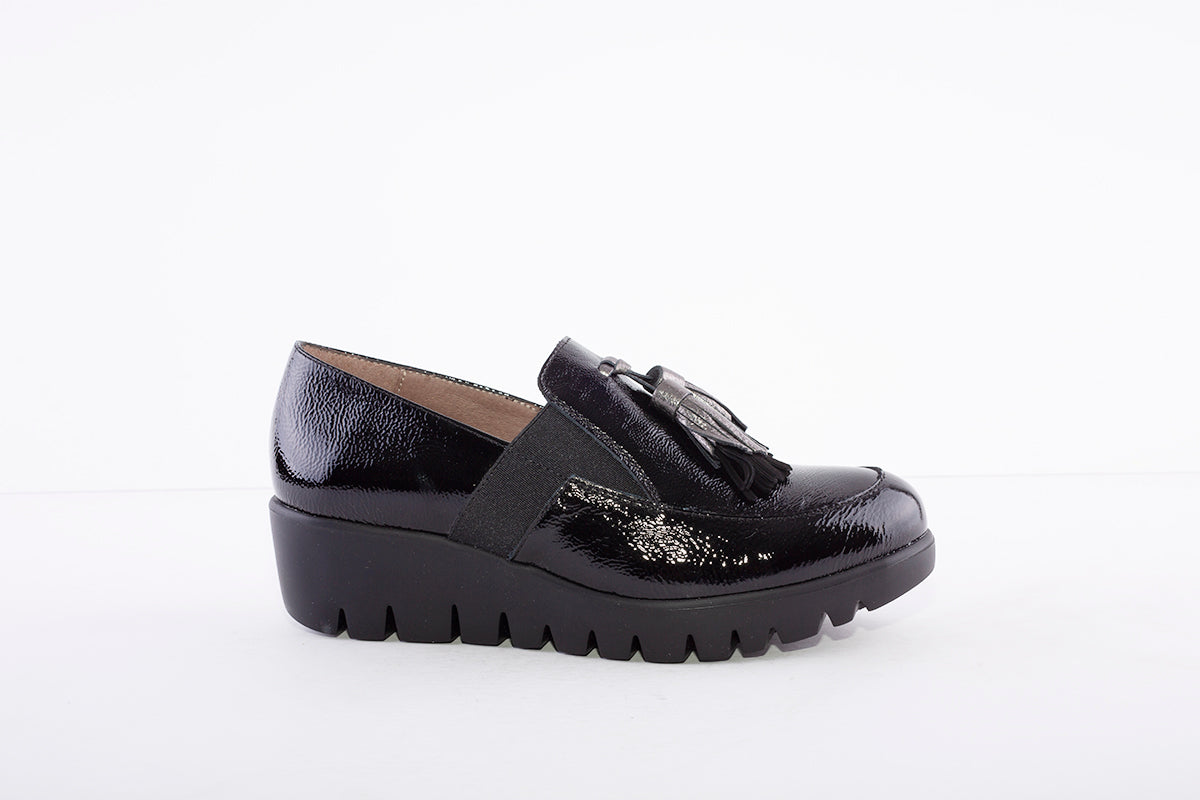 WONDERS - C-33254 WEDGE SLIP-ON TASSEL SHOE - BLACK PATENT
