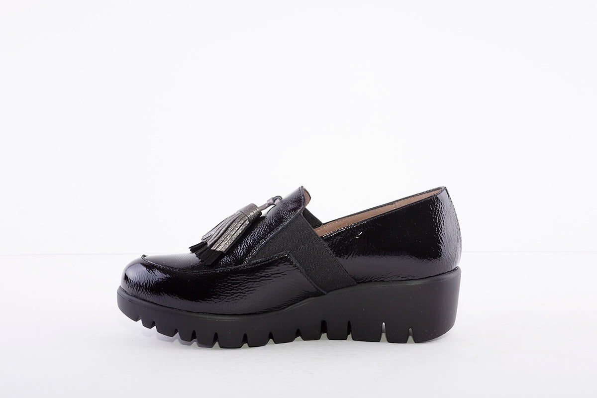 WONDERS - C-33254 WEDGE SLIP-ON TASSEL SHOE - BLACK PATENT