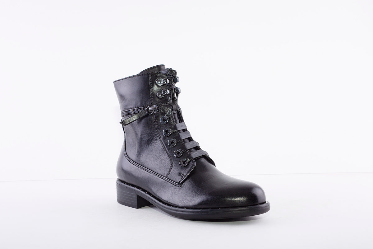 REGARDE LE CIEL - ROXANA-04 LOW HEEL ANKLE BOOT - BLACK LEATHER