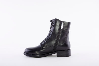 REGARDE LE CIEL - ROXANA-04 LOW HEEL ANKLE BOOT - BLACK LEATHER