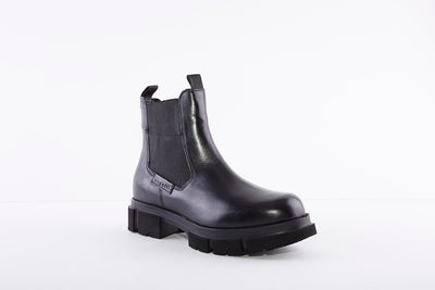 BUGATTI - 411-A0W3B FASHION ZIP GUSSET ANKLE BOOT - BLACK