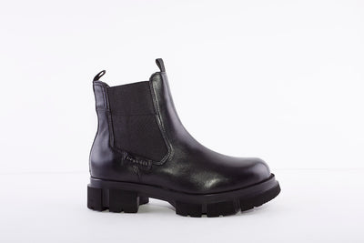 BUGATTI - 411-A0W3B FASHION ZIP GUSSET ANKLE BOOT - BLACK