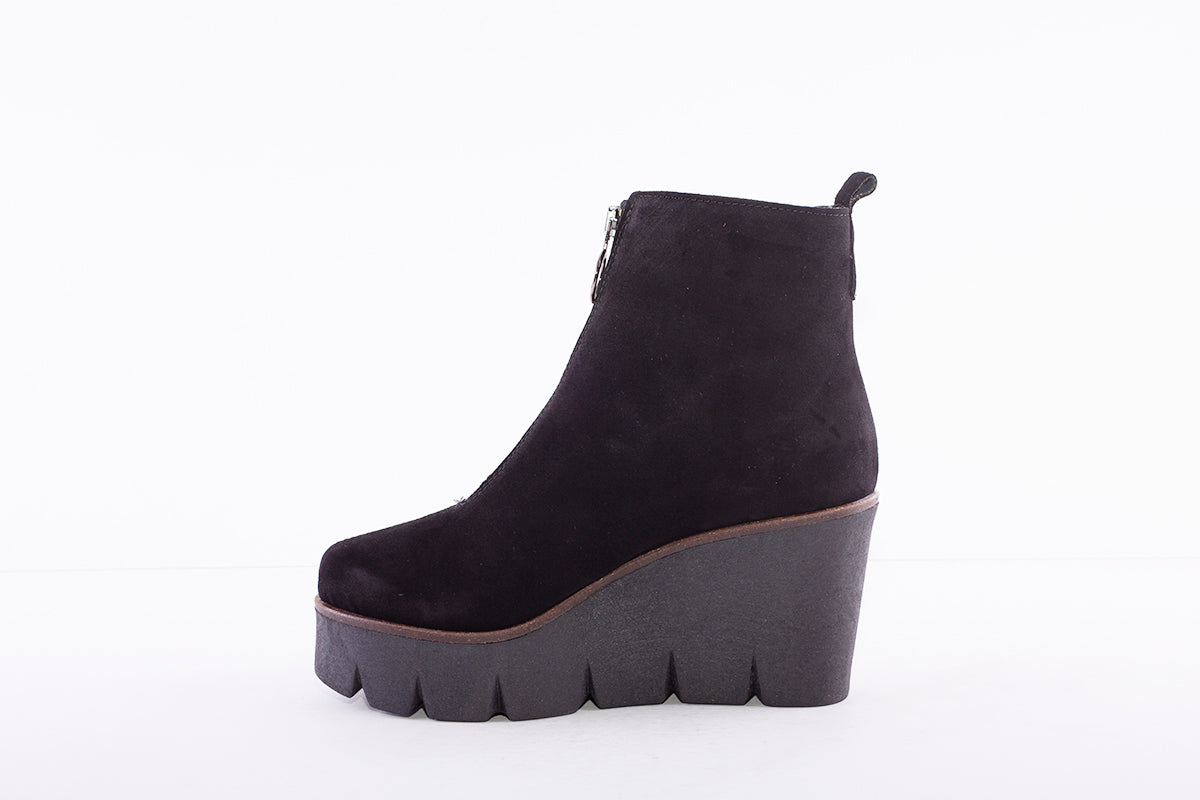 ALPE - 4553 FRONT ZIP WEDGE ANKLE BOOT - BLACK SUEDE