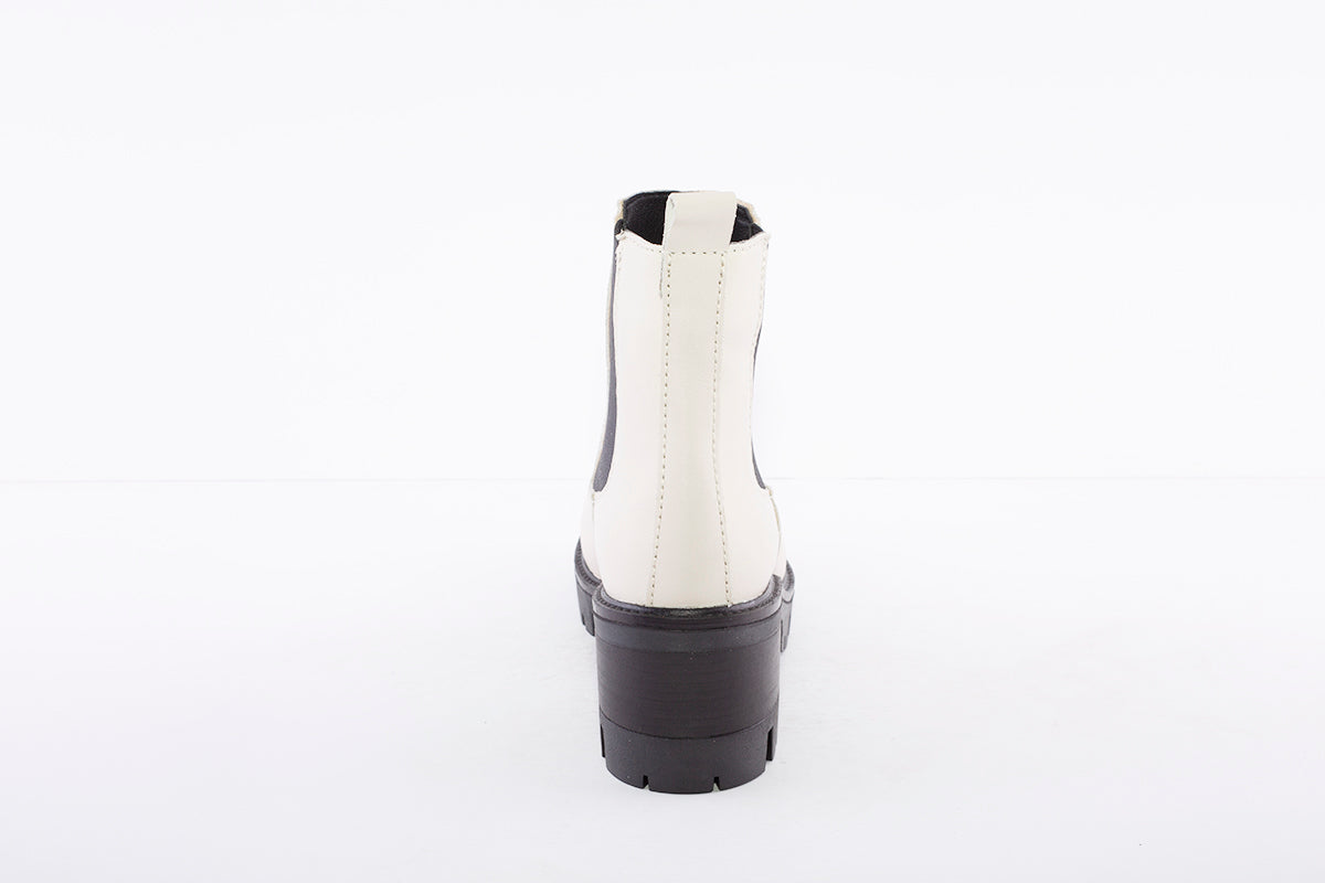 ALPE - 2034 MEDIUM BLOCK HEEL GUSSET ANKLE BOOT - CREAM