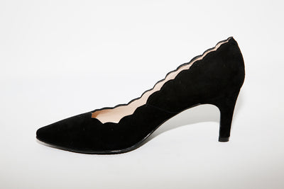BRENDA ZARO - T3094 Black Suede Heel Court Shoe