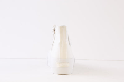 REFRESH - 170836 LACED CANVAS ANKLE BOOT WITH ZIP - WHITE/SILVER