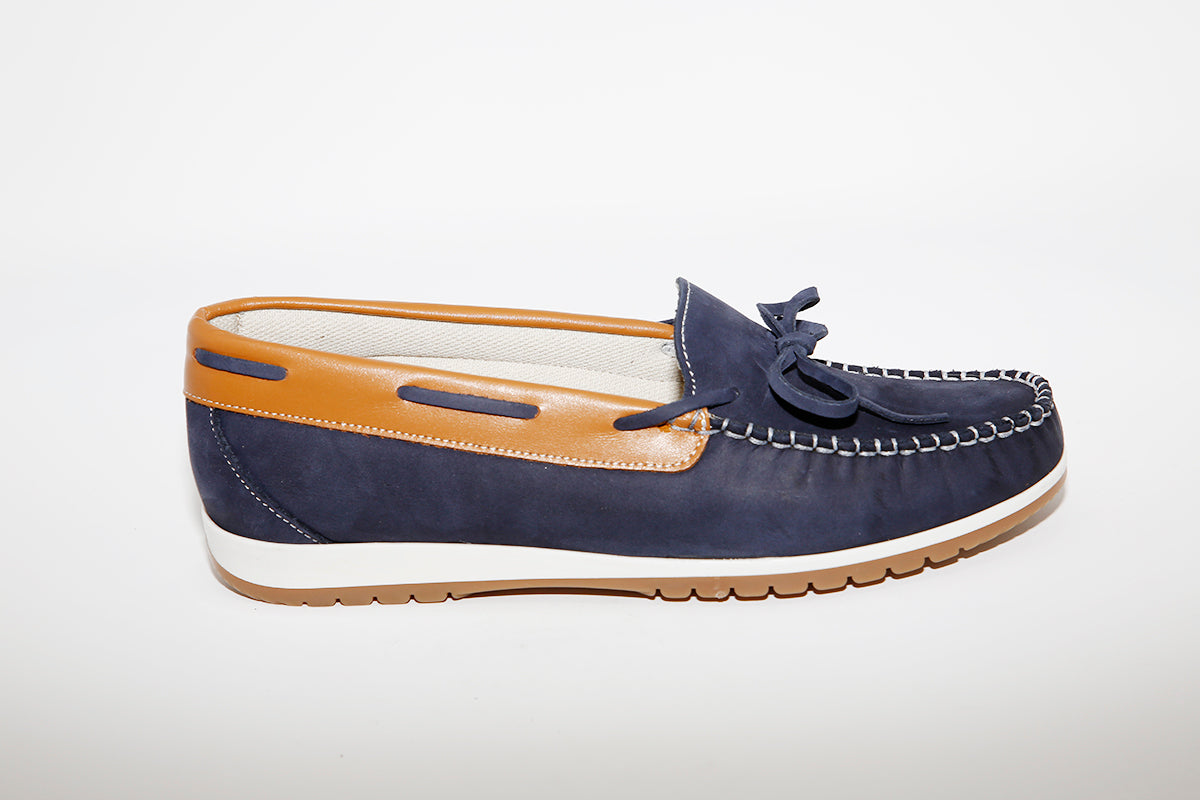 LEON D'ORO - 3940 CASUAL SLIP-ON SHOE - NAVY/TAN