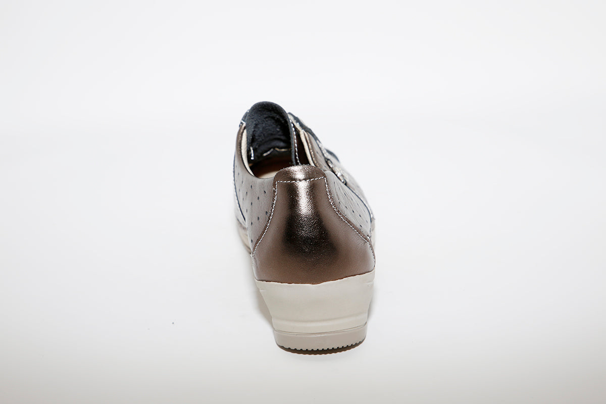 LEON D'ORO - 1050 MEDIUM WEDGE SHOE - PEWTER
