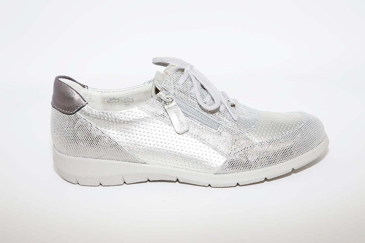 SUAVE - FLAT LACED CASUAL SHOE - SILVER MULTI