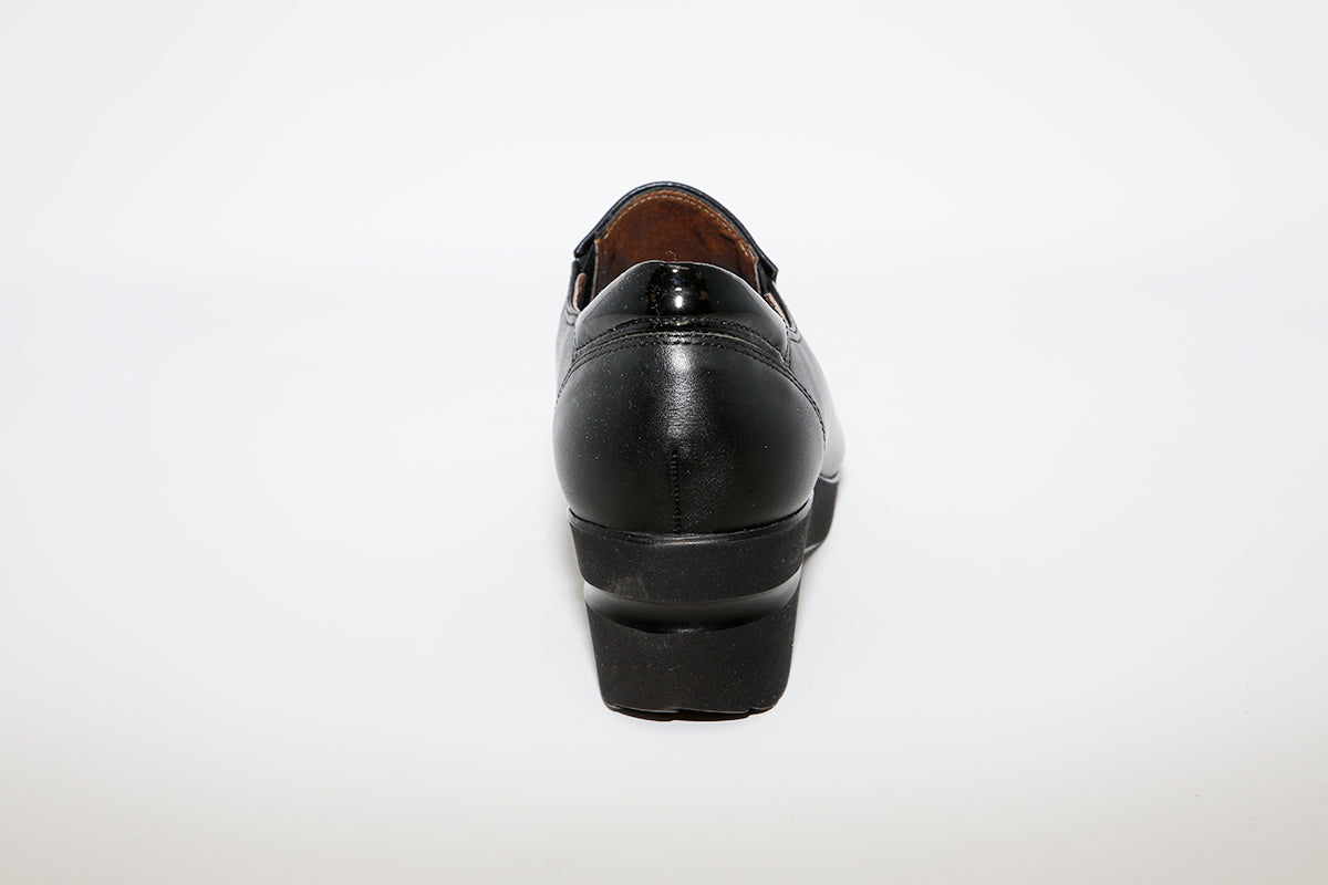 SOFTWAVES - 4.81.05 MEDIUM WEDGE LADIES SHOE - BLACK LEATHER