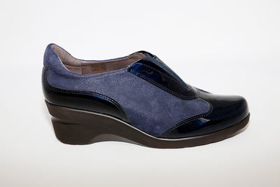 SOFTWAVES - 4.81.02 MEDIUM WEDGE SLIP-ON SHOE - NAVY