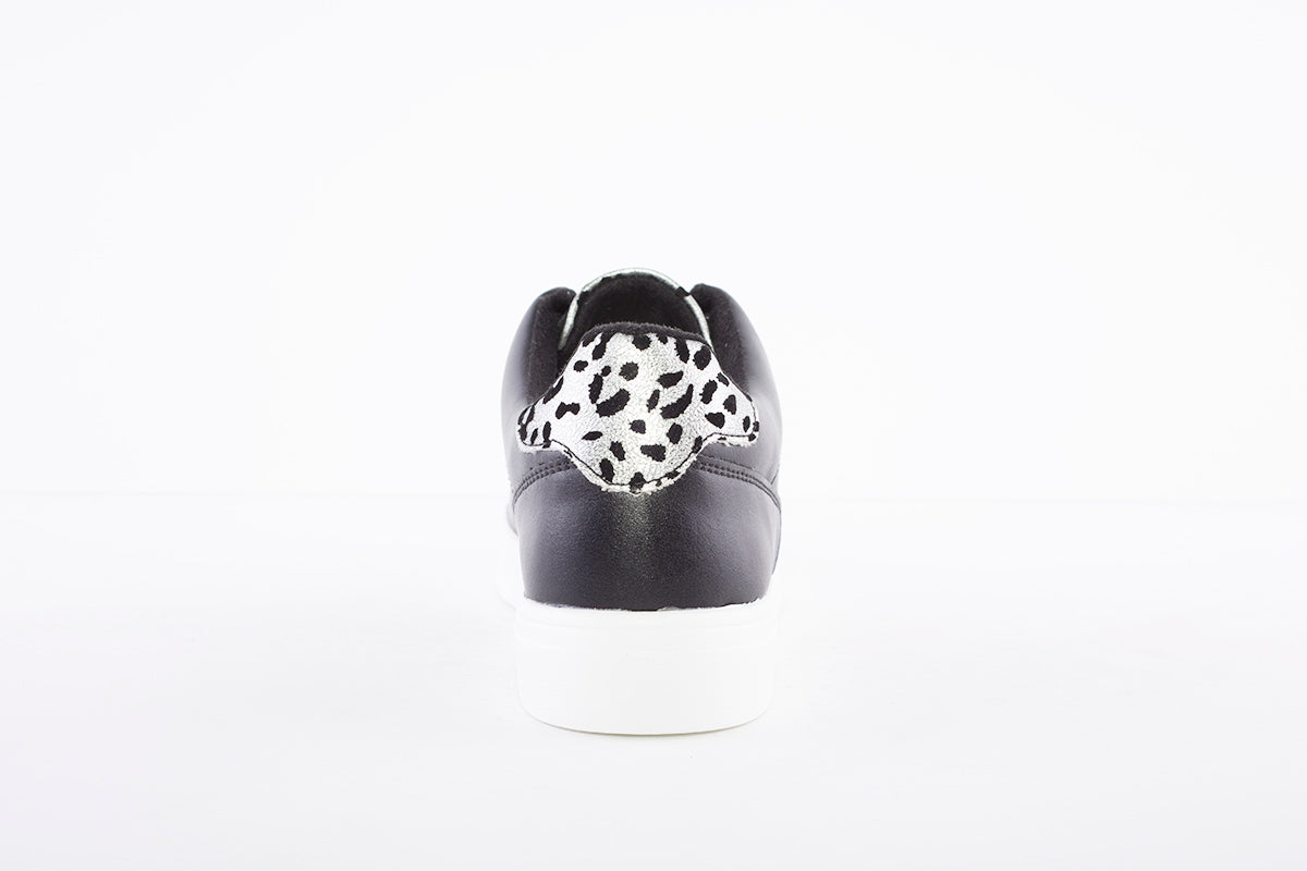 XTI - 43385 LACED FASHION TRAINER - BLACK/SILVER