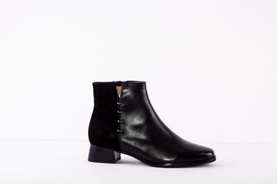 REGARDE LE CIEL THEA-01  MEDIUM SUEDE HEEL ANKLE BOOT - BLACK LEATHER/SUEDE
