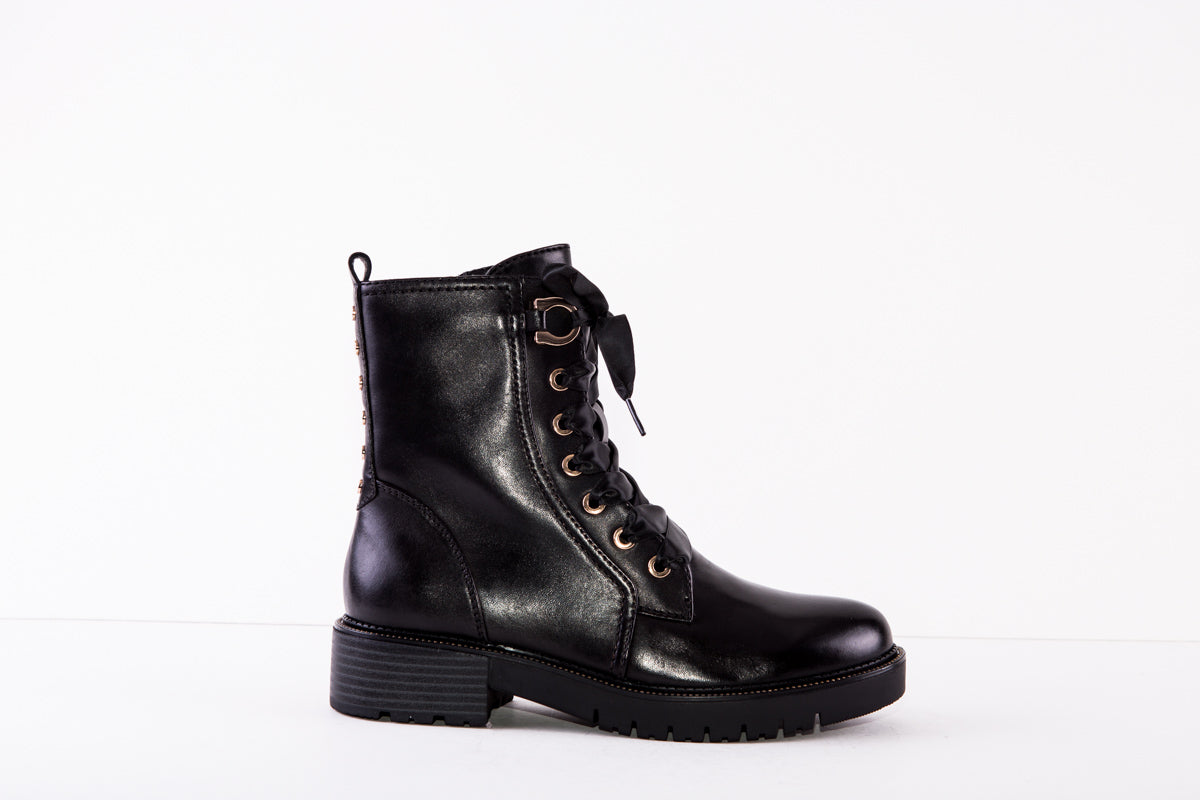 REGARDE LE CIEL JOSEF-08 FLAT RIBBON LACE ANKLE BOOT - BLACK LEATHER
