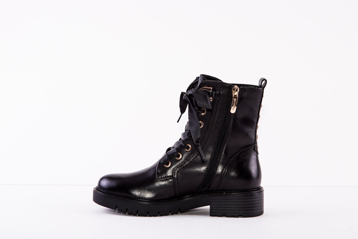 REGARDE LE CIEL JOSEF-08 FLAT RIBBON LACE ANKLE BOOT - BLACK LEATHER