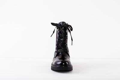 REGARDE LE CIEL JOSEF-08 FLAT RIBBON LACE ANKLE BOOT - BLACK LEATHER