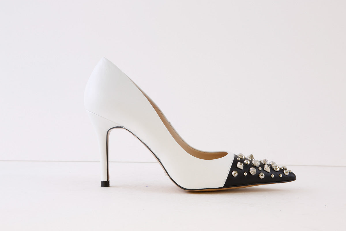 LODI - SOMPO HIGH HEEL COURT SHOE WITH STUDDED TOE DETAIL - BLACK/WHITE